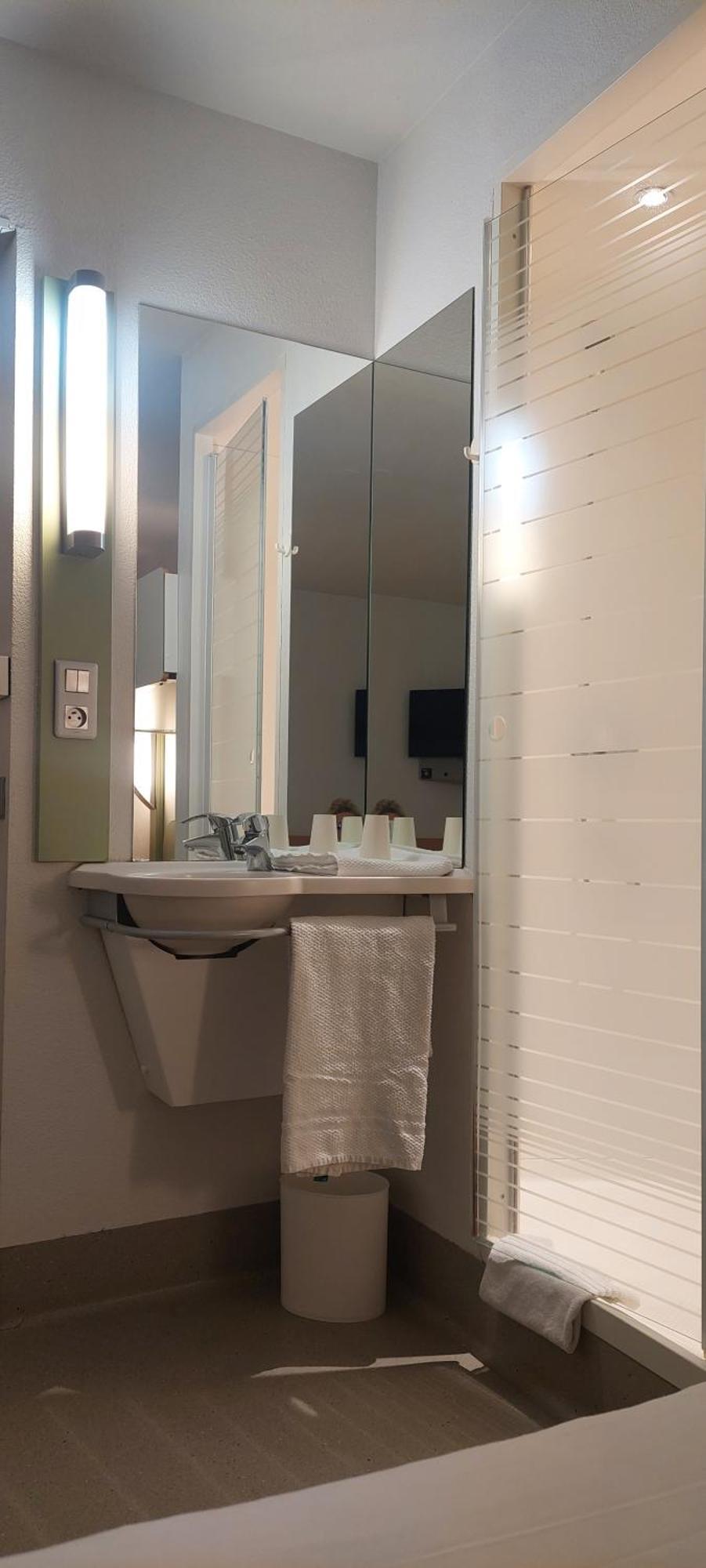 Ibis Budget Issoire Exteriér fotografie
