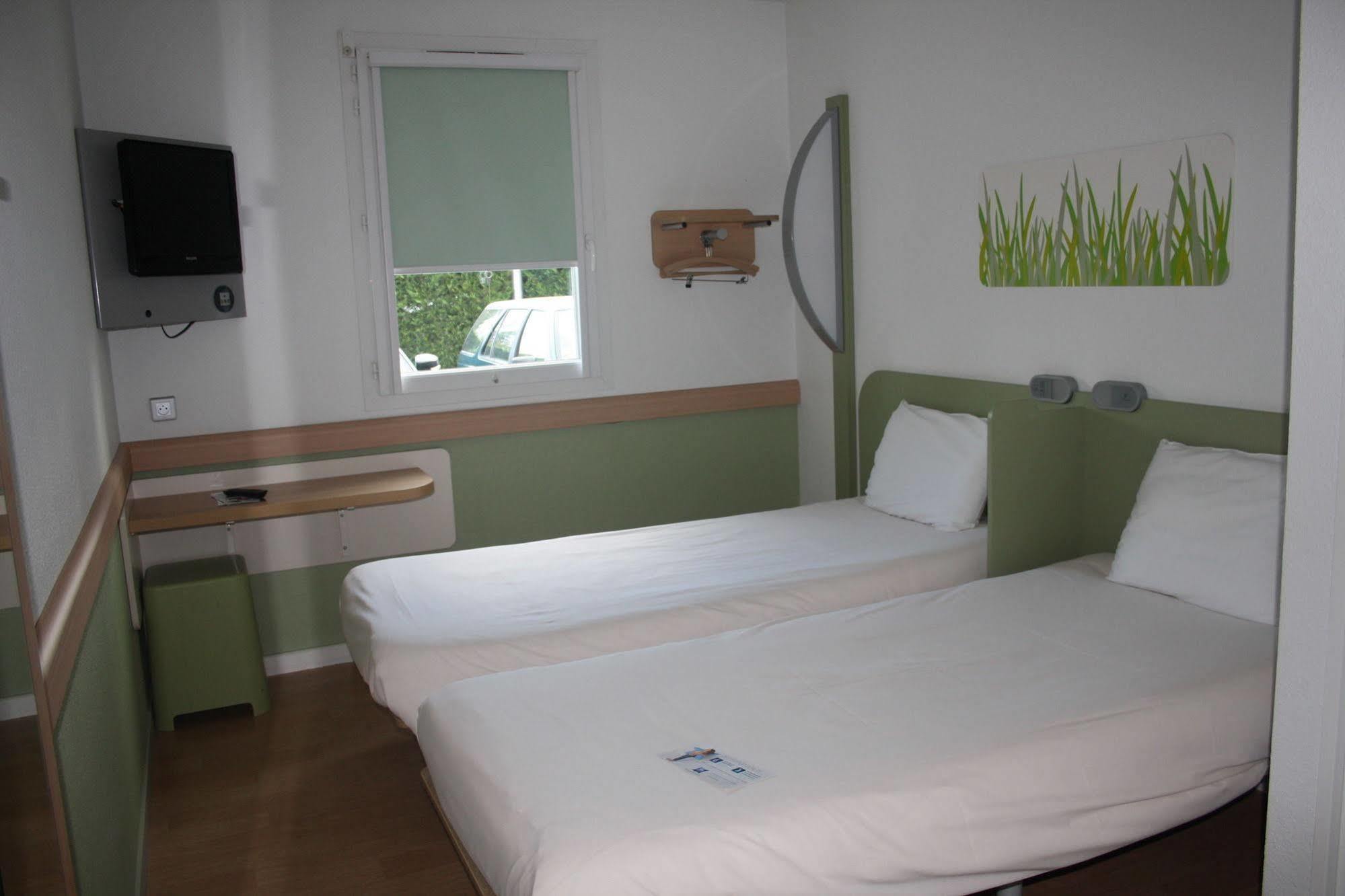 Ibis Budget Issoire Exteriér fotografie